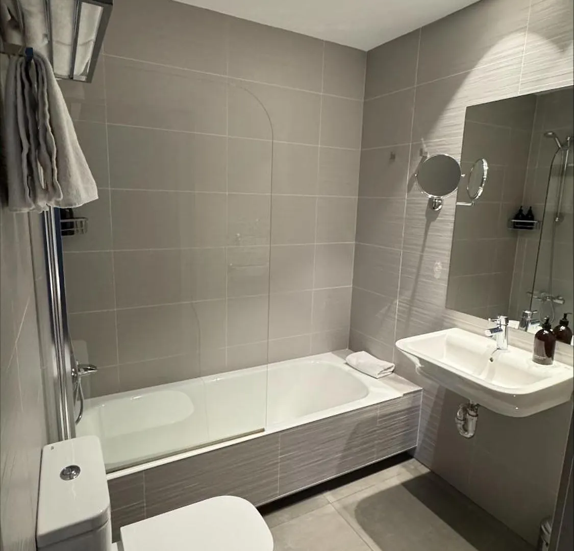 Colectia Hotel Urumea San Sebastian