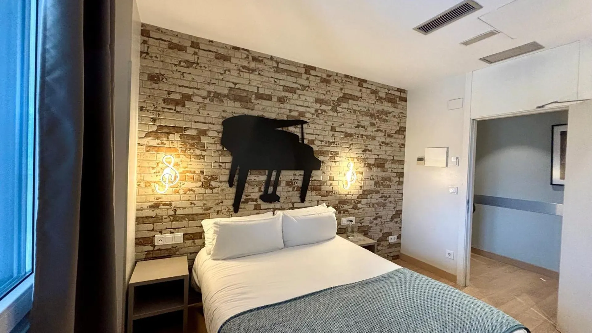 Colectia Hotel Urumea サン・セバスティアン