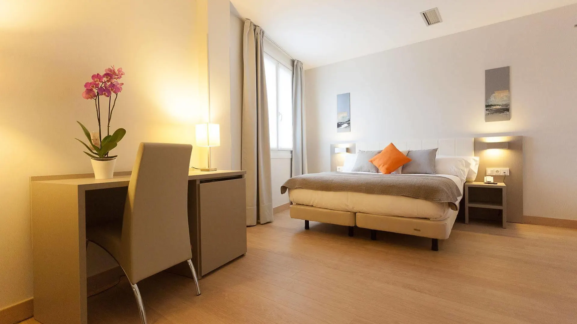 Colectia Hotel Urumea Saint-Sébastien