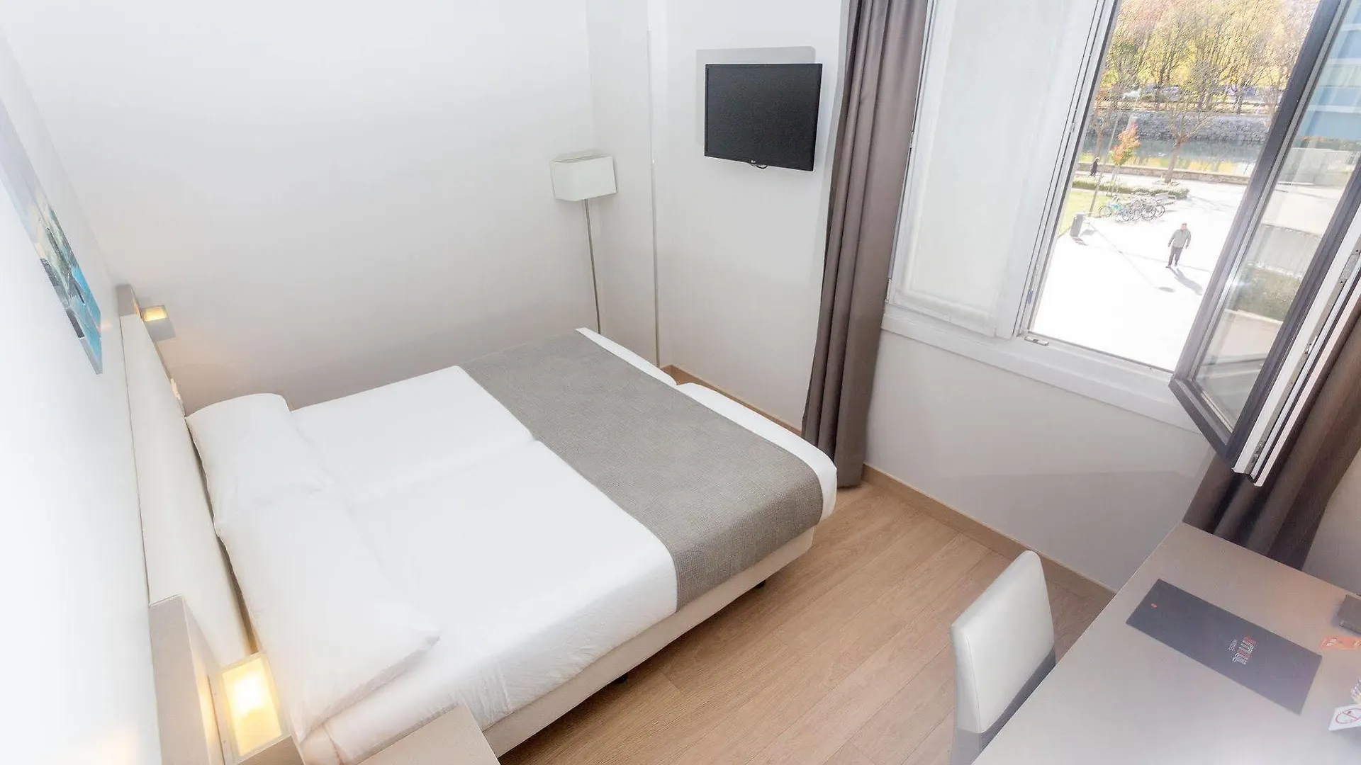Colectia Hotel Urumea Saint-Sébastien 2*,  Espagne